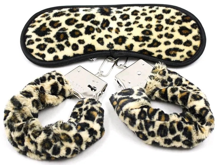 Kit Animal Print: Máscara y Esposas de Peluche